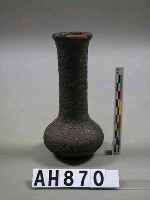 藏品(黑釉長頸瓶)的圖片